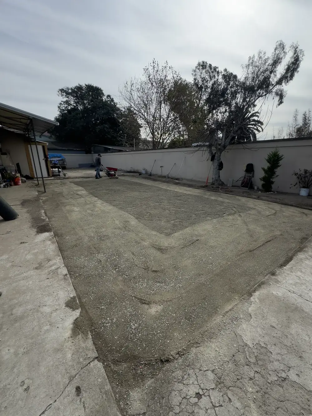 Patio antes de la instalación